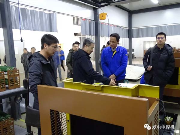 手弧电焊之 “仰焊” 焊接操作技巧>